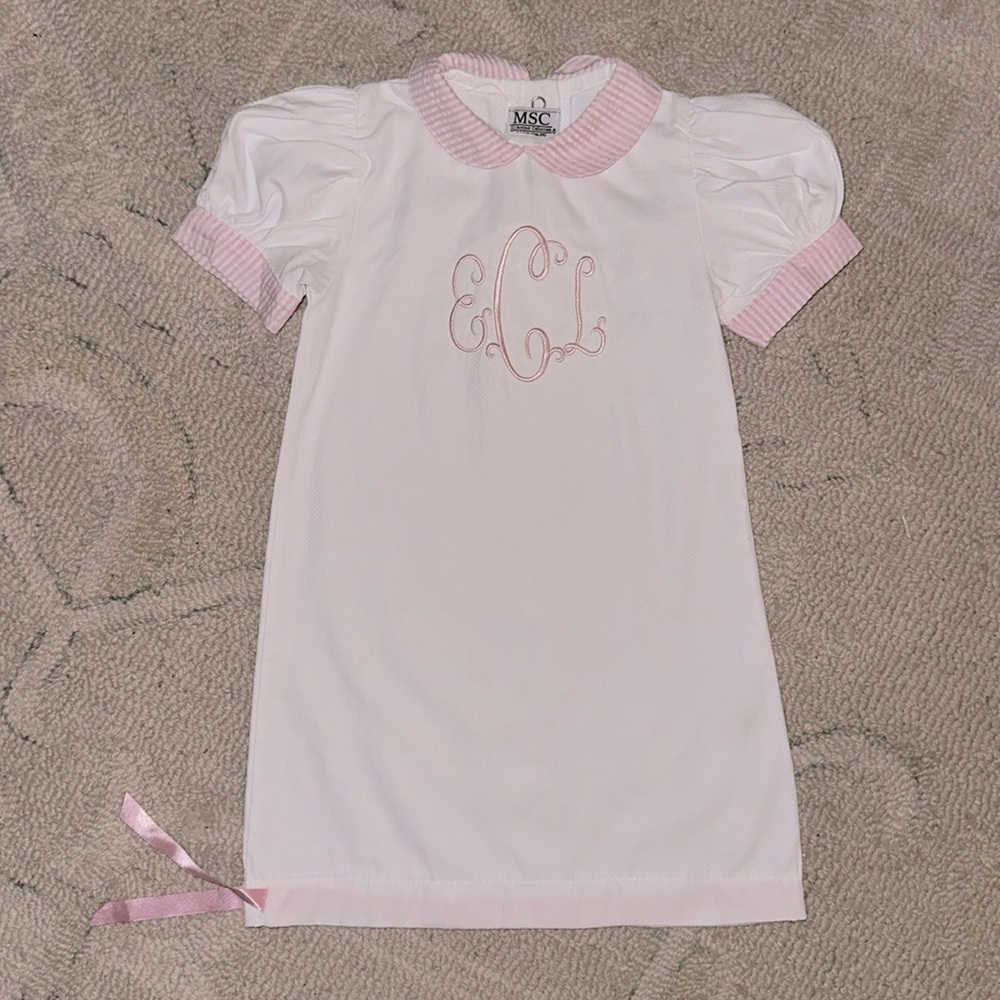 Mainstreet Collection Girls Day Gown Pink Seersucker ‘ECL’ Monogram 0-6m
